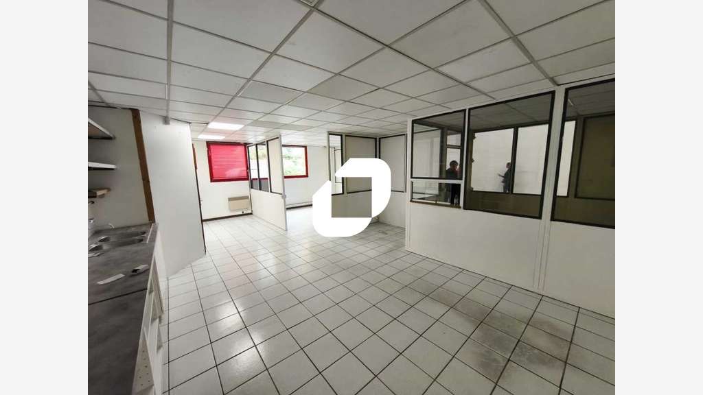 A louer Local d'activité 317m² Bondy