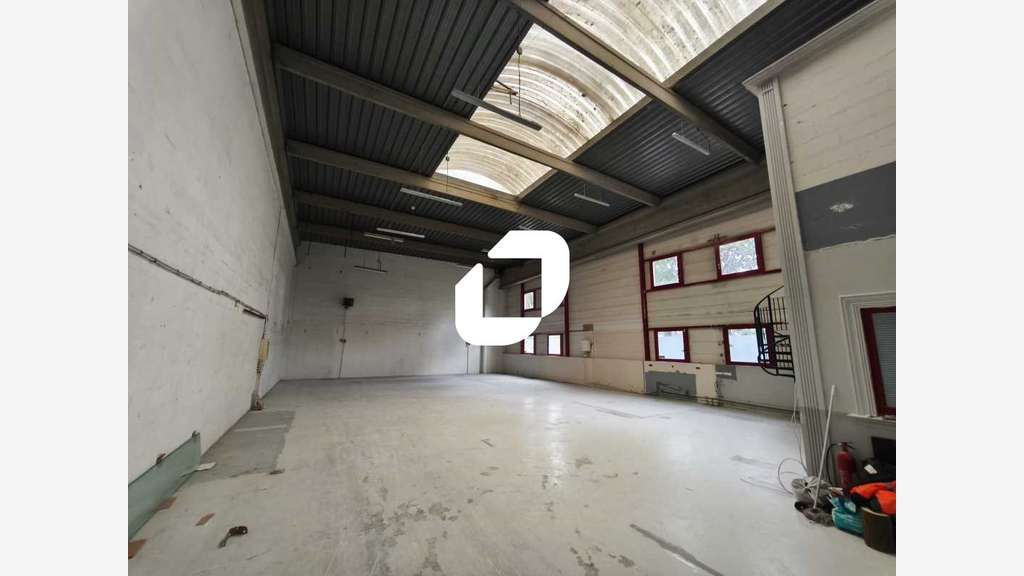 A louer Local d'activité 317m² Bondy
