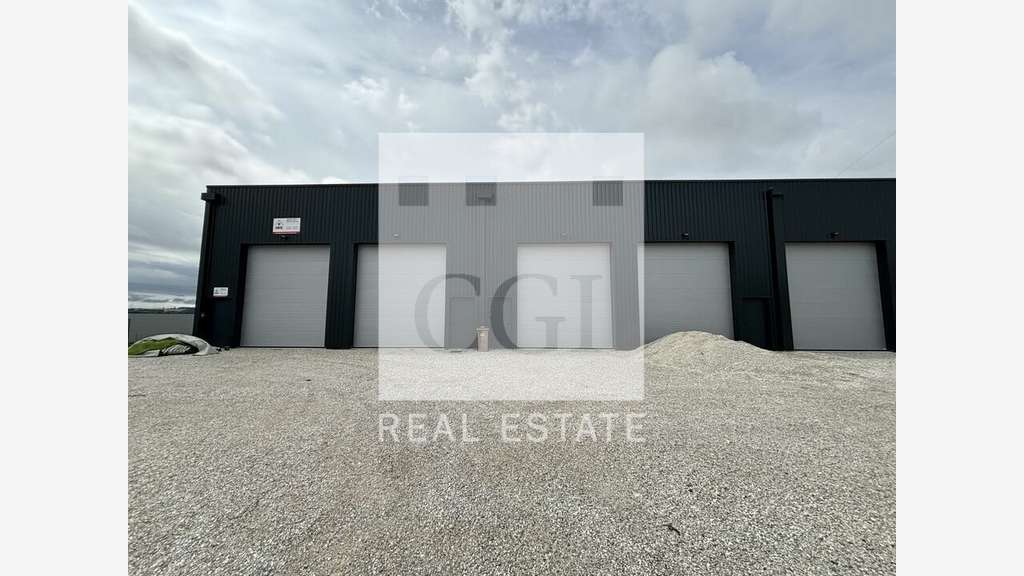 Local d'activités de 137m² à louer à Bonnefamille
