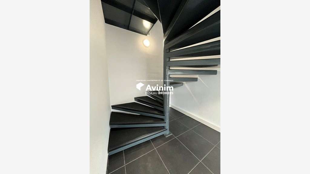 Location local d'activités 341m² à Bonneuil/Marne