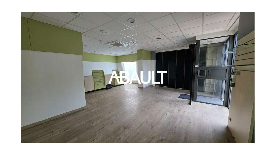 A louer local commercial 96m² à Bordeaux Nansouty