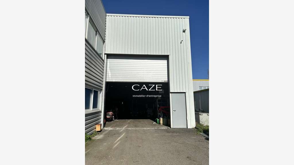 Loue bâtiment 610m² à Bordeaux Pont Chaban-Delmas