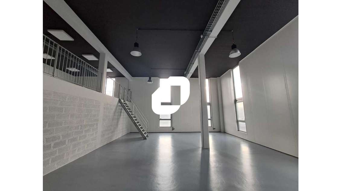 A louer Local d'activité 180m² Bordeaux