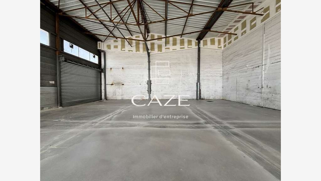 A louer local 500m² proche rocade à Bordeaux