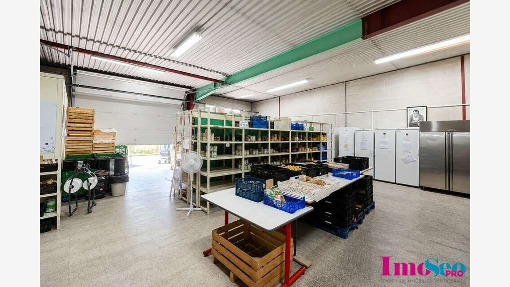 Entrepôt 250m² à louer à Bordeaux Lac zone Daney