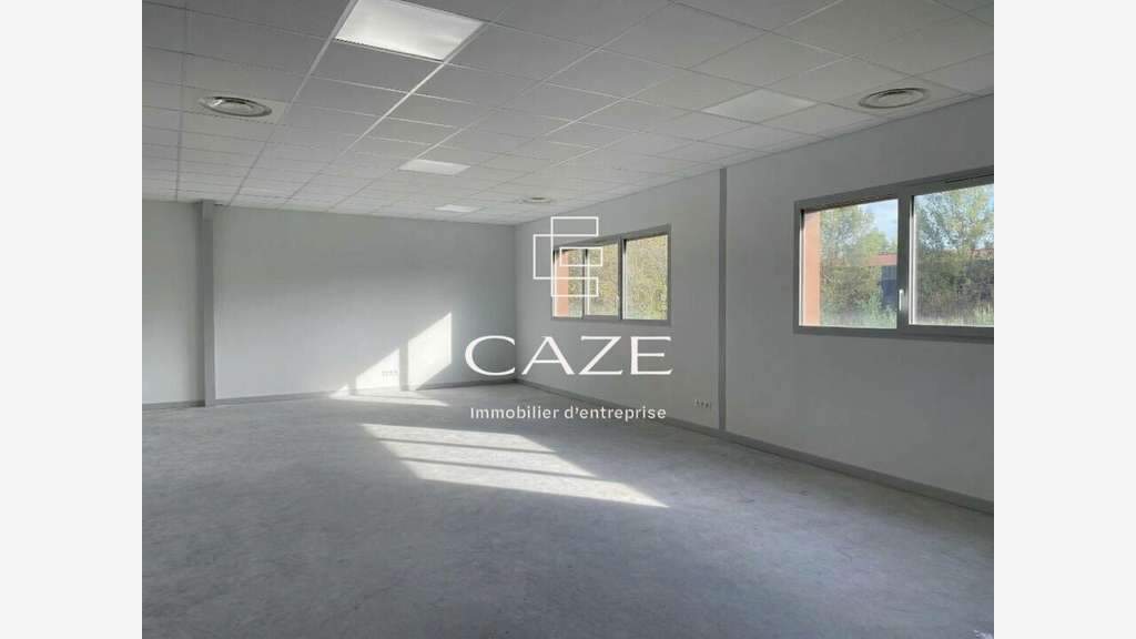 LOCAUX A LOUER - BRAZZA