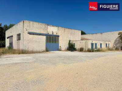 A louer local 465m² terrain 1485m² Bouc-Bel-Air