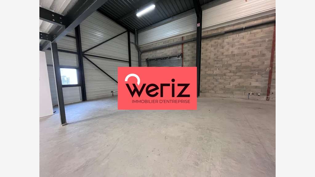 Location local d'activités 320m² à Bouc-Bel-Air