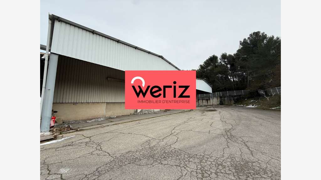 A louer entrepôt 4000m² Bouc-Bel-Air bon emplac.