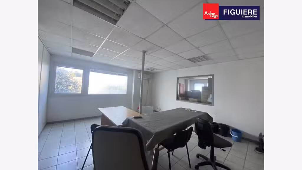 BATIMENT MIXTE INDEPENDANT