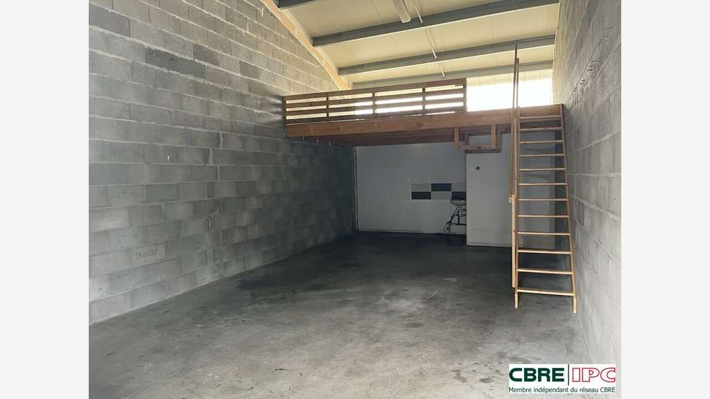 Location local 44m² au Boucau