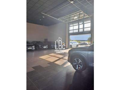 Location Locaux d'activités - Entrepôts à Bouguenais