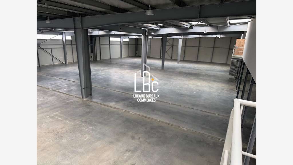 Local activité 3565m² à louer sur Nantes métropole