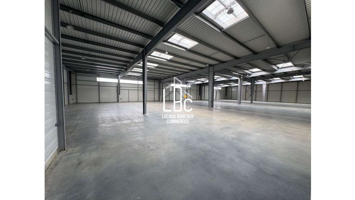 Local activité 3565m² à louer sur Nantes métropole