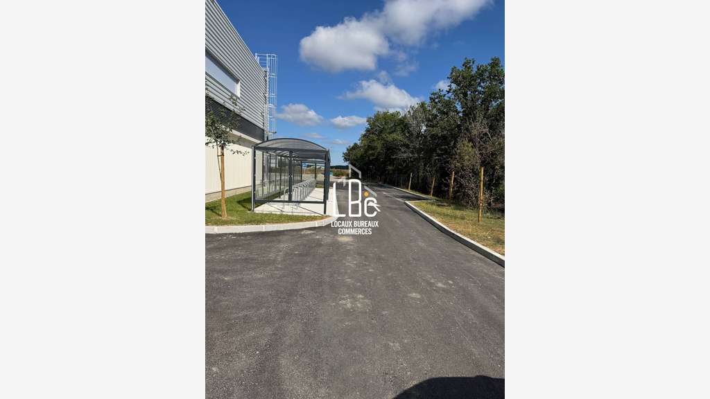Local activité 3565m² à louer sur Nantes métropole