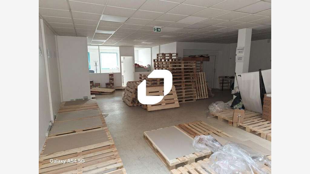 Rare !  vous propose des locaux d'activité