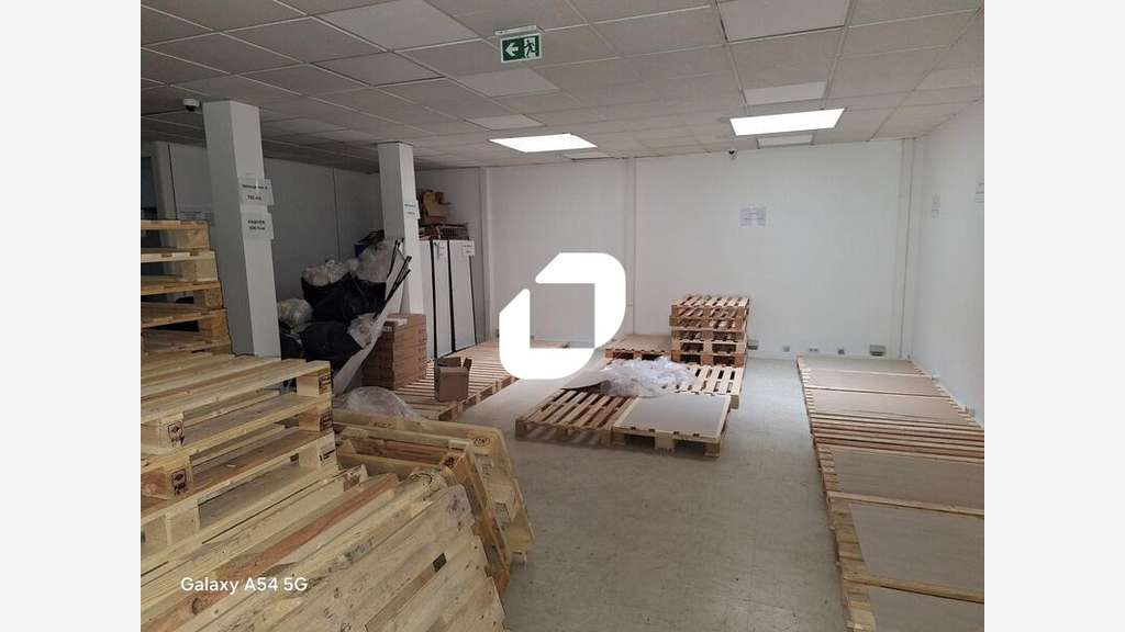 Rare !  vous propose des locaux d'activité