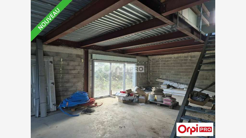 A louer local d'activité 470m² à Bourg de Péage