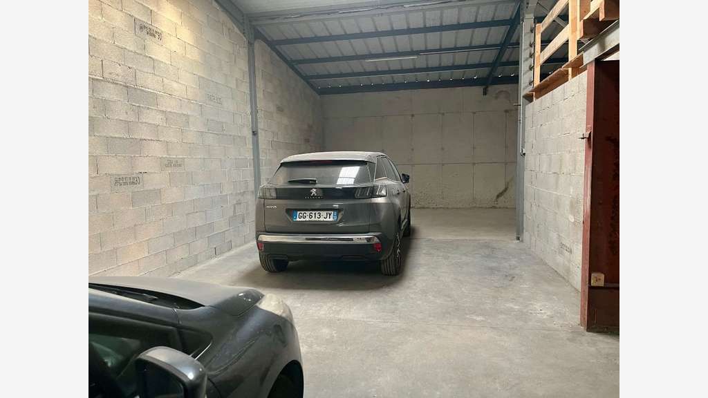 A louer local d'activité 260m² à Bourg-de-Péage