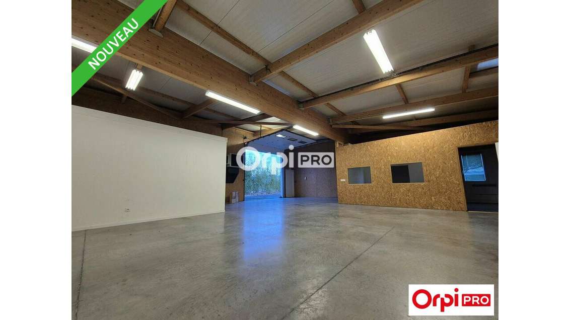 Local d'activité 285m² à louer à Bourg de Péage