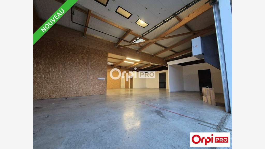 Local d'activité 285m² à louer à Bourg de Péage