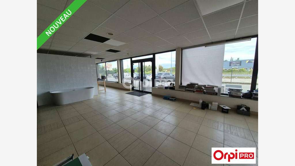Local 500m² à louer ZI Sud de Bourg de Péage