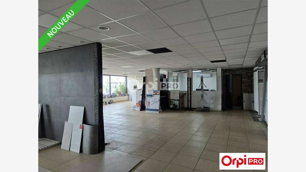 Local 500m² à louer ZI Sud de Bourg de Péage