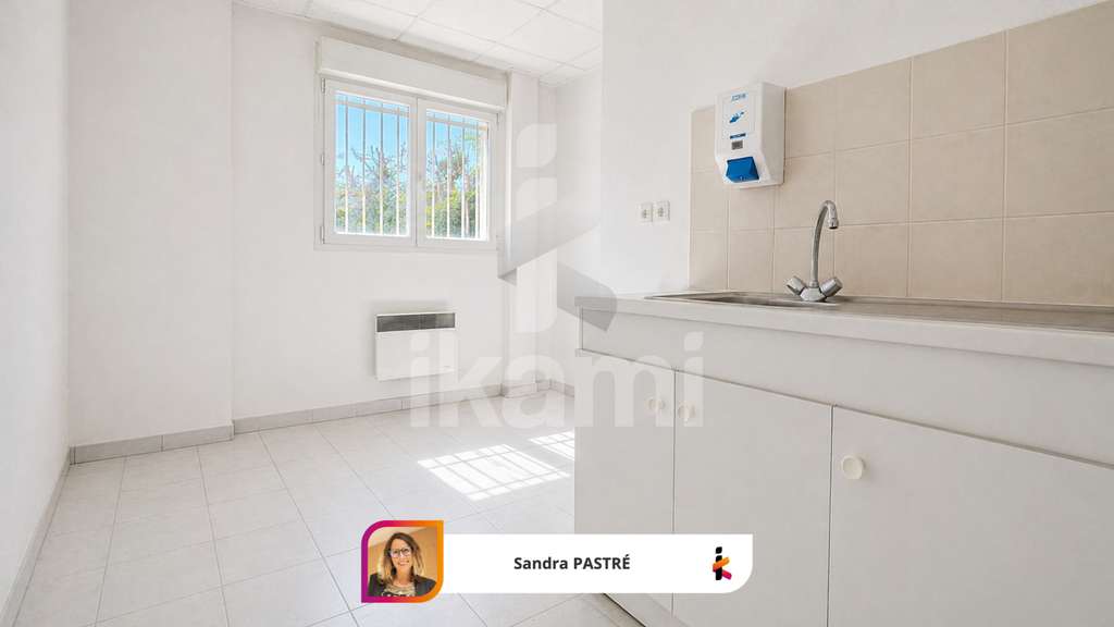 Loue local professionnel de 326m² à Bourg de Péage