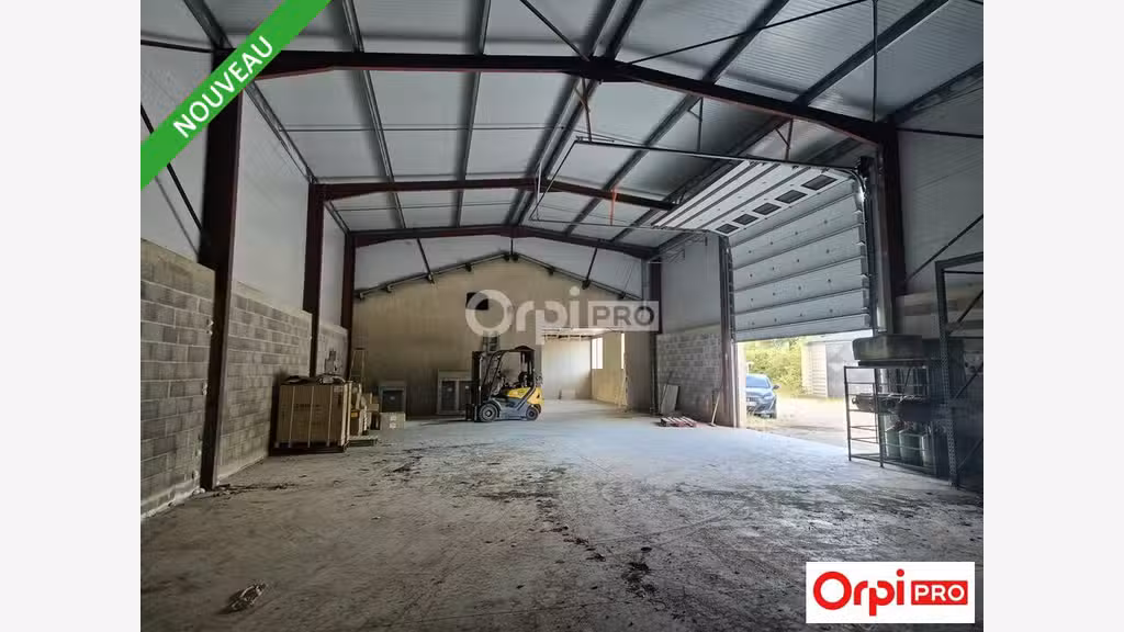 Local d'activité 470m² à louer à Bourg de Péage
