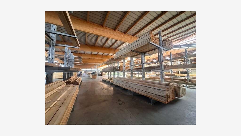 Bâtiment indépendant 5800m² à louer à Rennes Sud