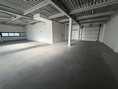 Loue local d'activité de 250m² à Bourg les Valence