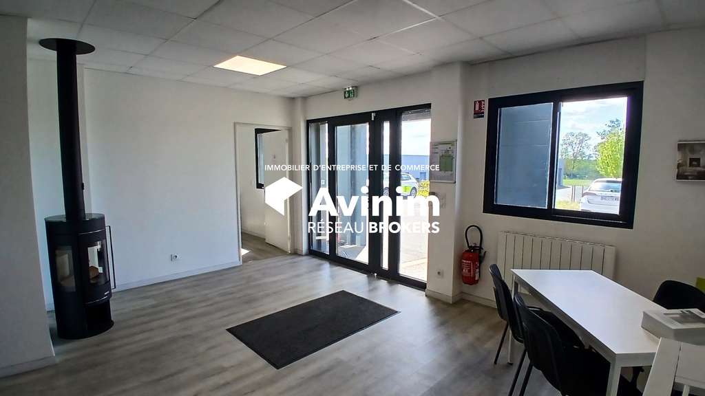 Très beau bâtiment 600m² à louer à Bourges