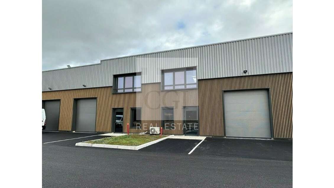A louer locaux d'activités 234m² Bourgoin-Jallieu