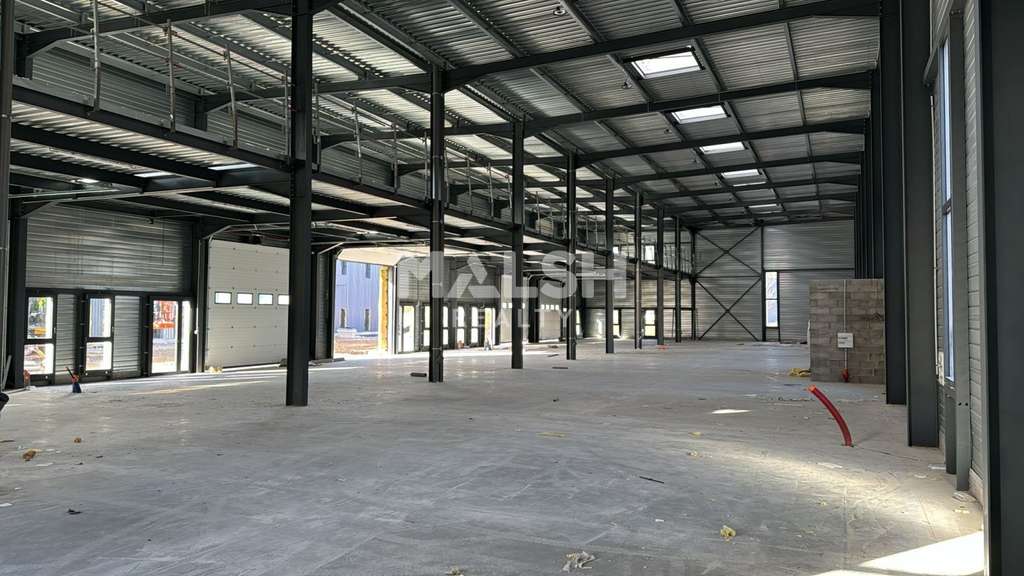 A louer locaux d'activités neufs Bourgoin-Jallieu