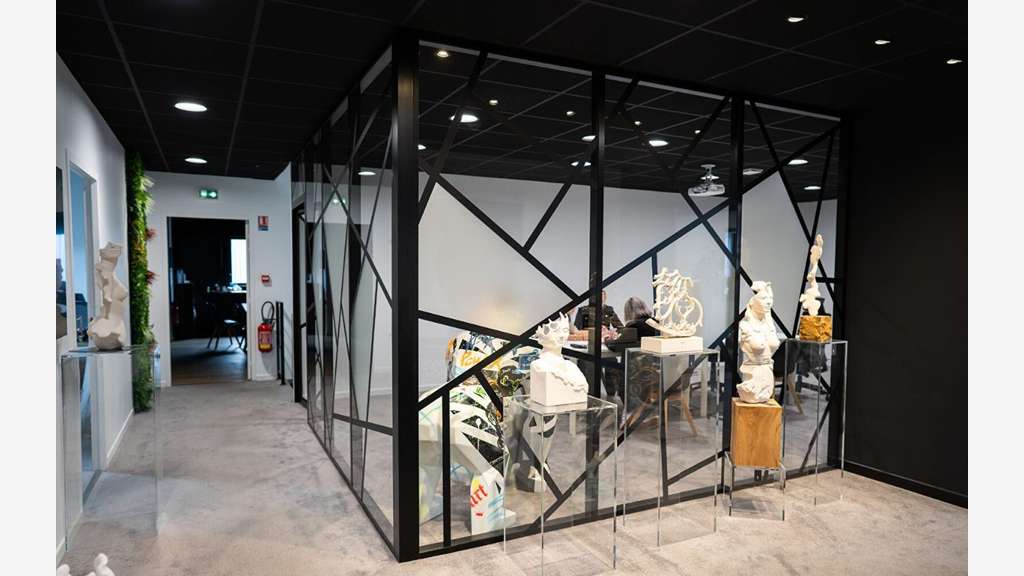 Bâtiment récent 470m² à louer à Bourguébus
