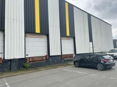 A louer entrepôt 1500m² Port de Brest