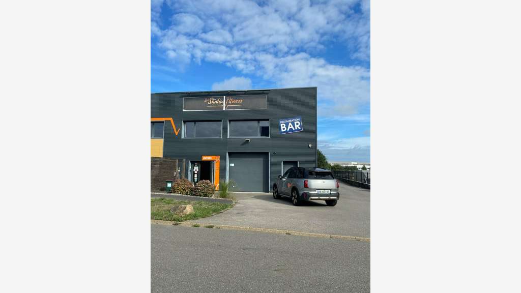 A louer local d'activité 373m² à Guipavas Prat Pip
