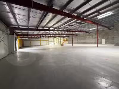 Local d’activité de 1 115m² à louer à Brest