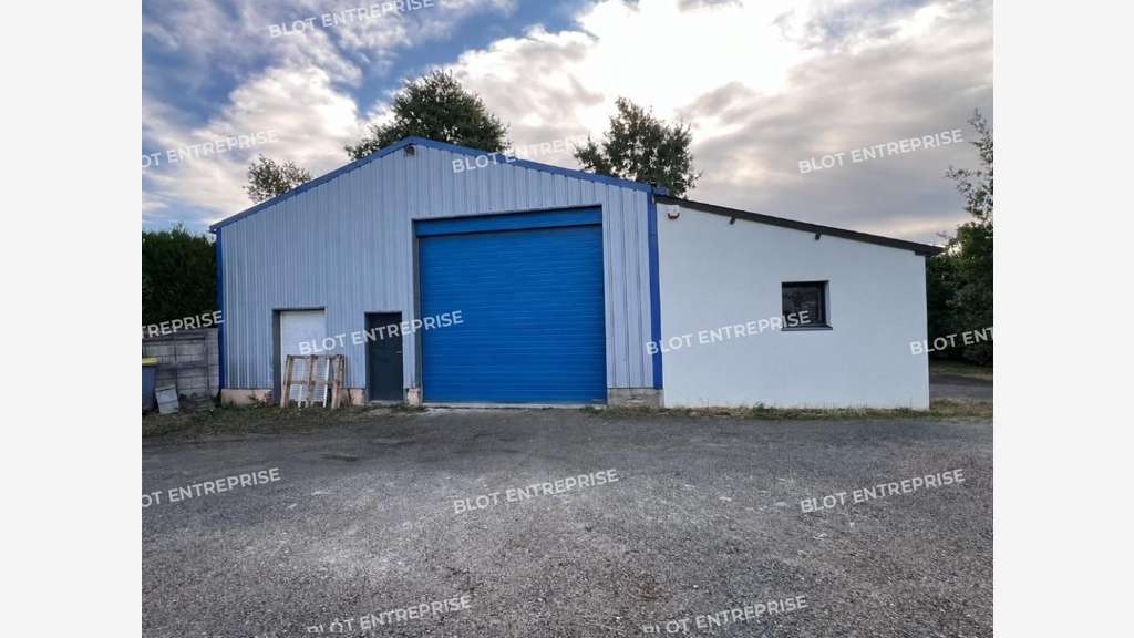 A VENDRE - LOCAL D'ACTIVITES - BRETEIL - 180 m²