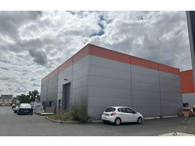Location Locaux d'activités - Entrepôts à Breuillet