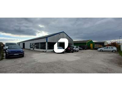 Location Locaux d'activités - Entrepôts à Bréval