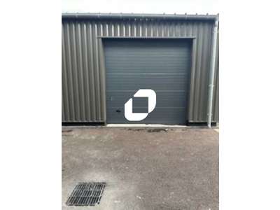 Location Locaux d'activités - Entrepôts à Bréval