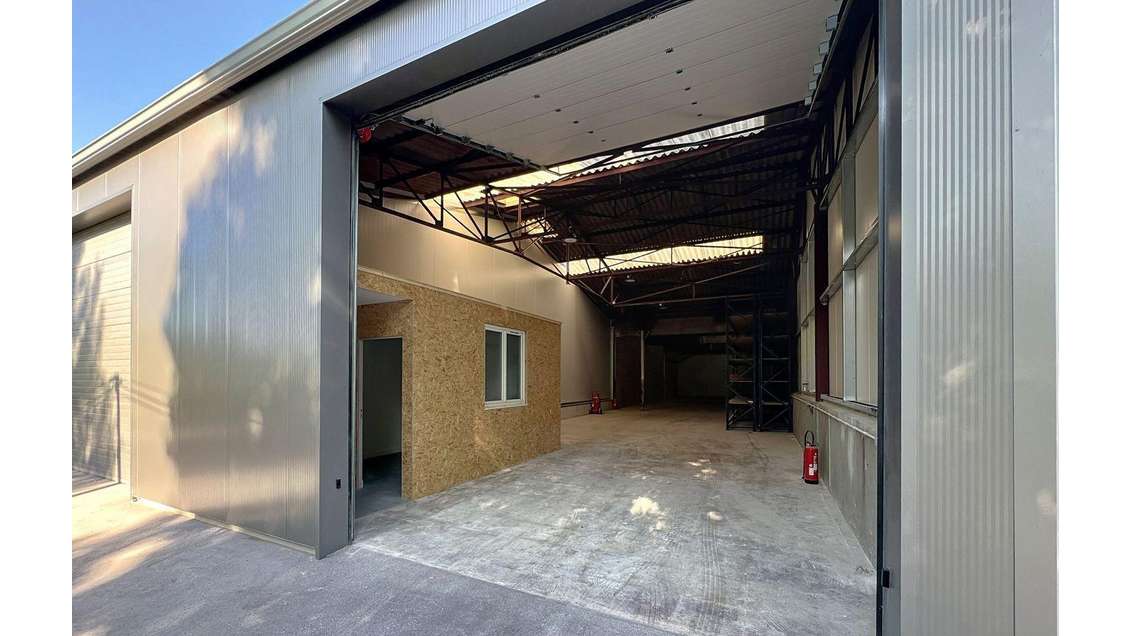 Loue local d'activités 250m² à Brie-Comte-Robert