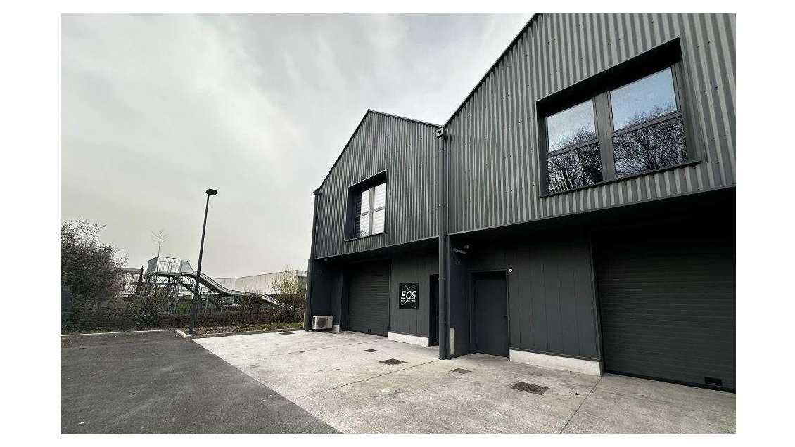 Location Local d'activités 135 m²