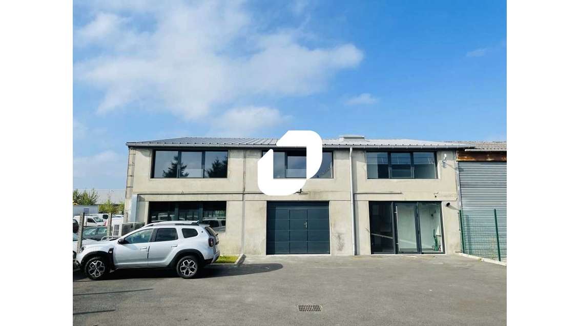 A louer Local d'activité 165m² Brie comte robert