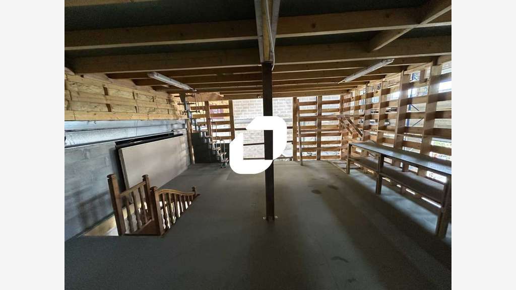 A louer Local d'activité 360m² Brie comte robert