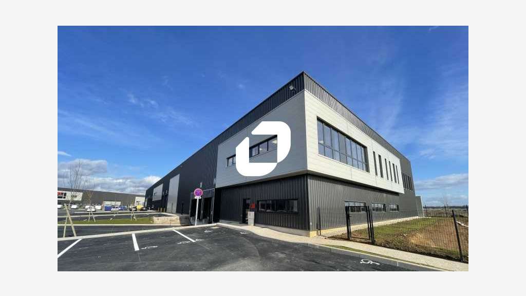 A louer Local d'activité 3287m² Brie comte robert
