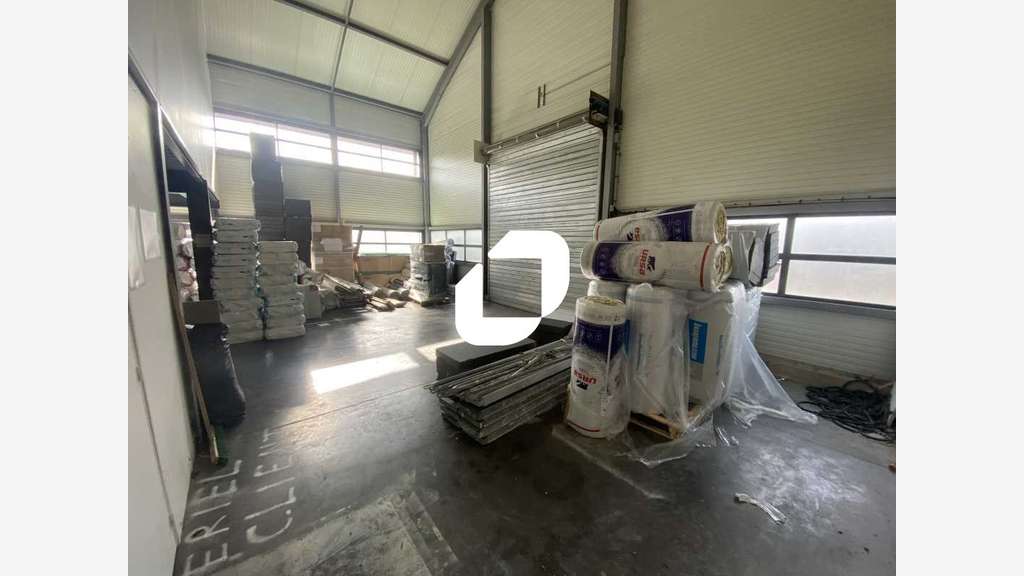 A louer Local d'activité 305m² Brie comte robert
