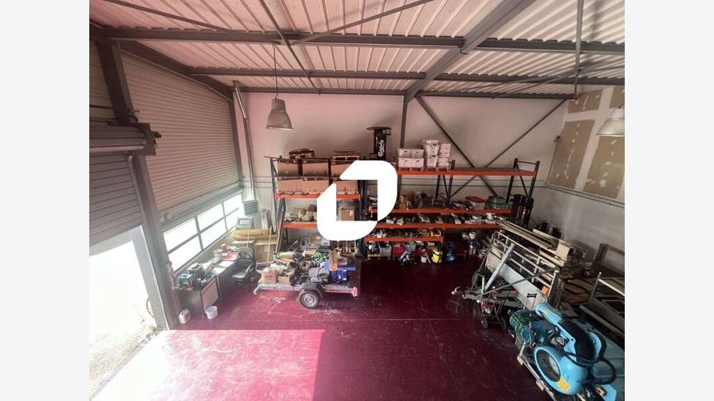 A louer Local d'activité 184m² Brie comte robert