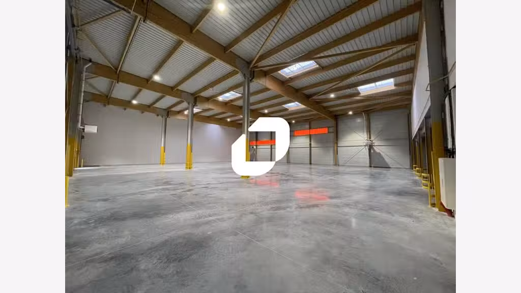 A louer Local d'activité 7213m² Brie comte robert